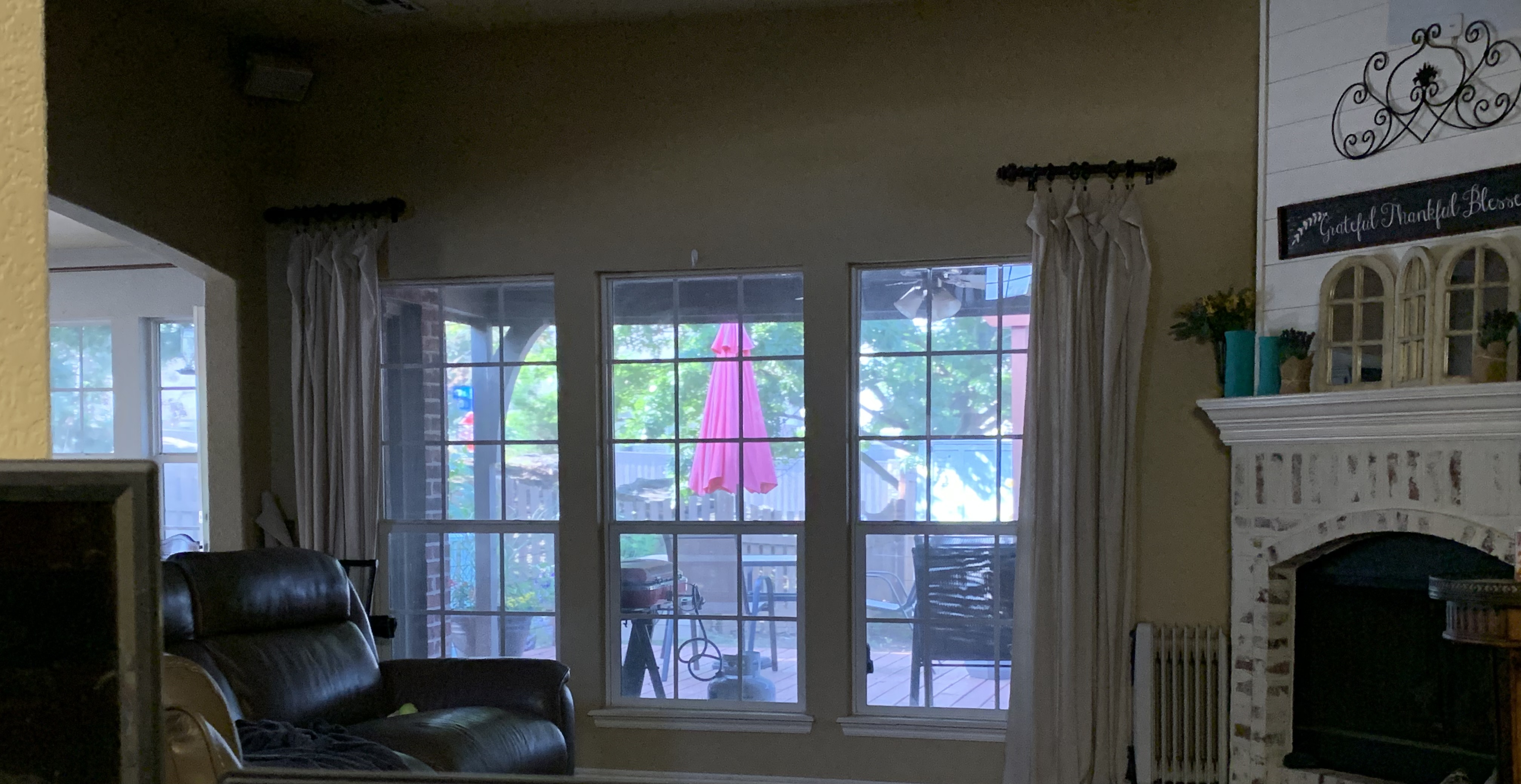 Residential window screen installation
